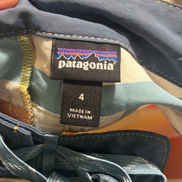 Patagonia Wavefarer 5” Women’s Boardshorts in Surfboard Yellow - Picture 7 of 10